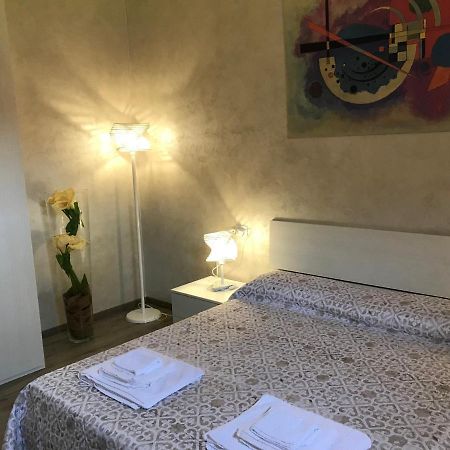 Vea Apartment Padenghe sul Garda Dış mekan fotoğraf
